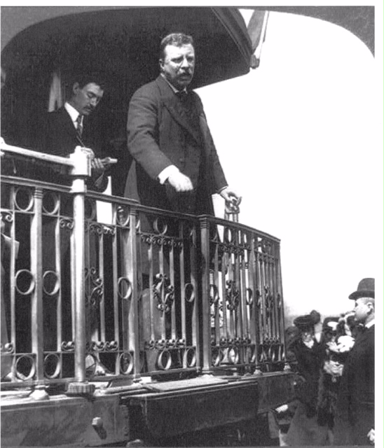 Teddy Roosevelt campaigning